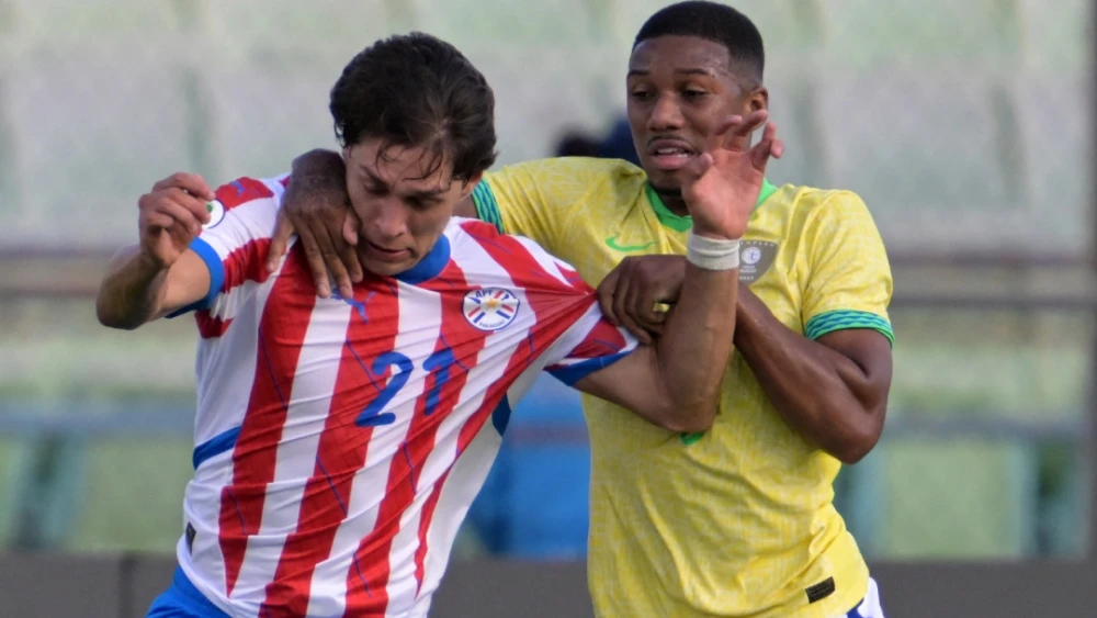 Brasil castiga los errores de Paraguay