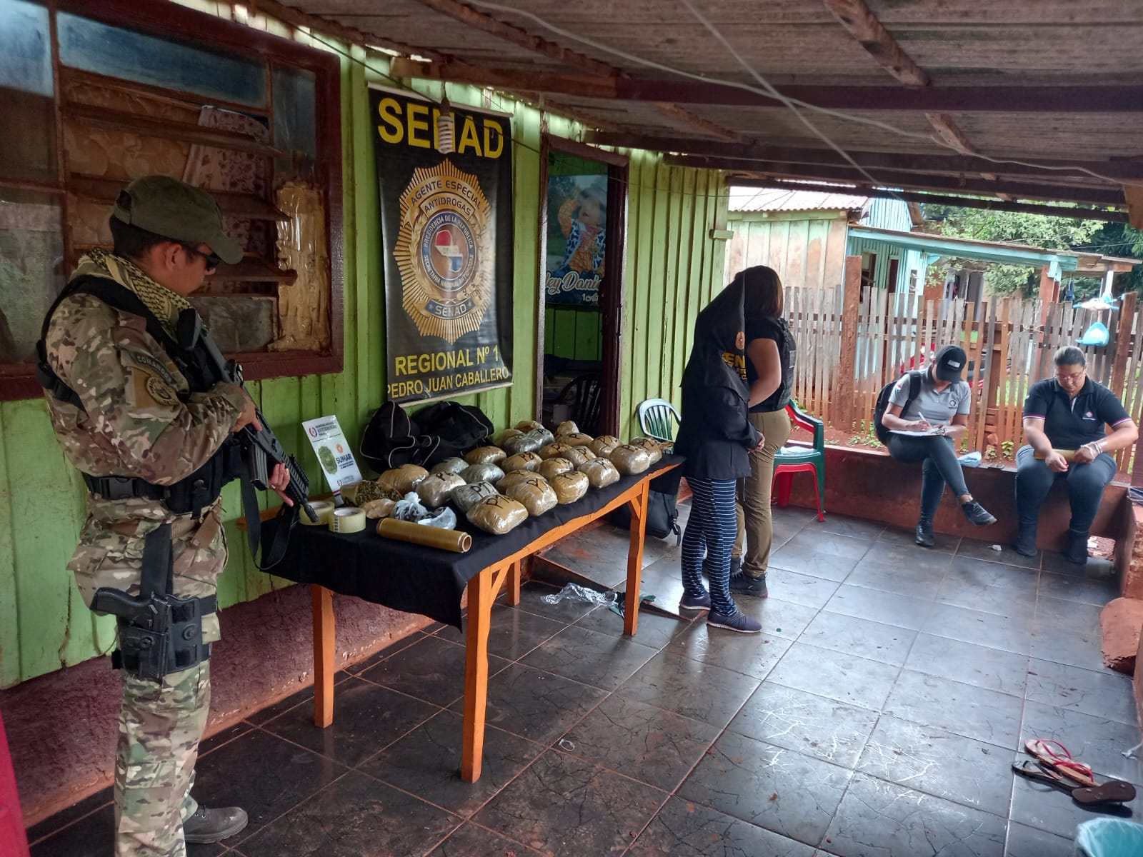 Fiscal anuncia imputación para sexagenaria detenida con marihuana picada en PJC Fiscal anuncia imputación para sexagenaria detenida con marihuana picada en PJC