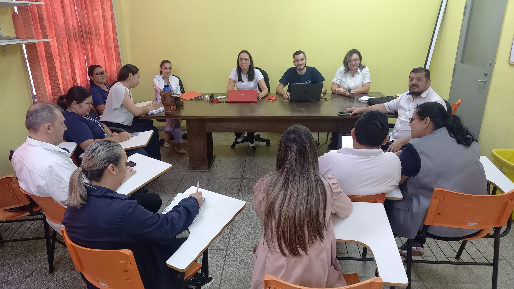 Salud: Fortaleciendo la Atención Primaria de Salud Salud: Fortaleciendo la Atención Primaria de Salud