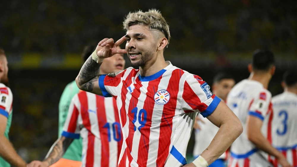 Heroica reacción de Paraguay que está más cerca del Mundial
