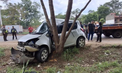 Fallece fotógrafo de Presidencia en MRA: Esquivó una moto y chocó contra un árbol