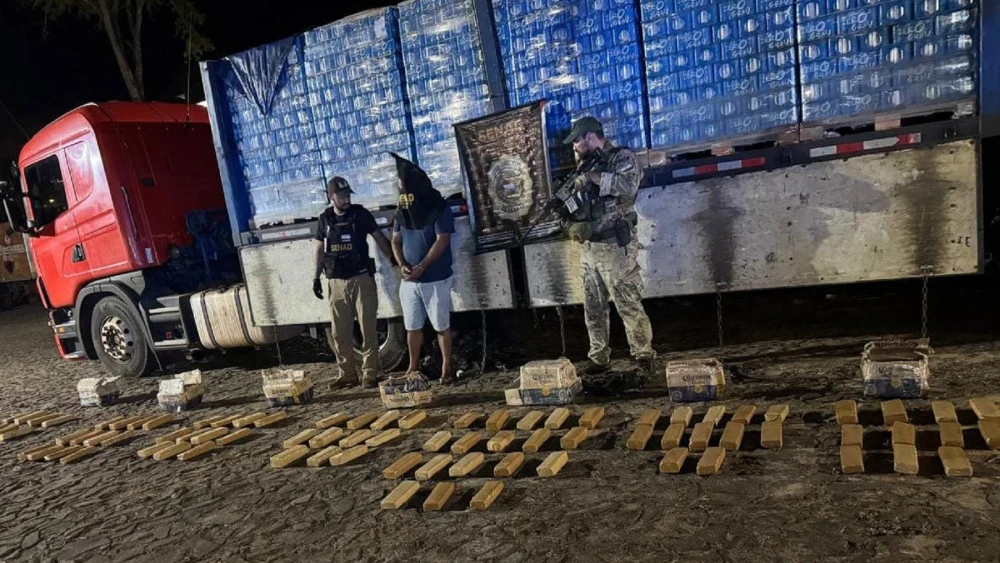 Senad detecta carga de marihuana en camión de cervezas en Yasy Cañy