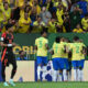 Con un golazo de Vinicius, Brasil consigue un poco de alivio ante Colombia