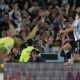 Argentina festeja la clasificación con goleada a Brasil