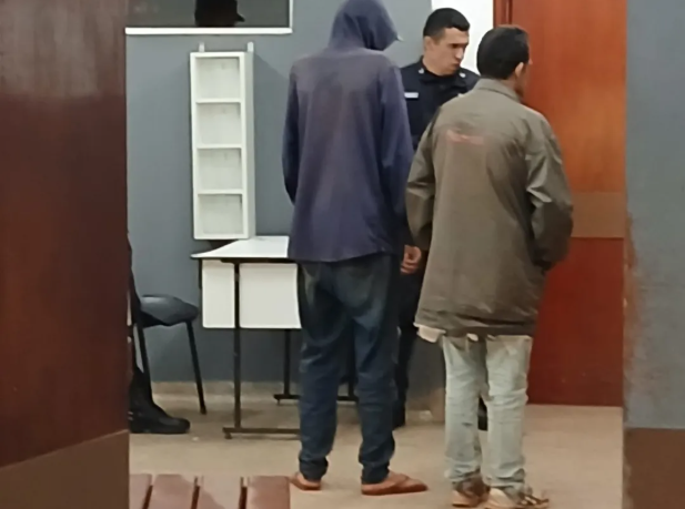 Dos sujetos detenidos por un intento de hurto domiciliario; ambos con frondosos antecedentes Dos sujetos detenidos por un intento de hurto domiciliario; ambos con frondosos antecedentes
