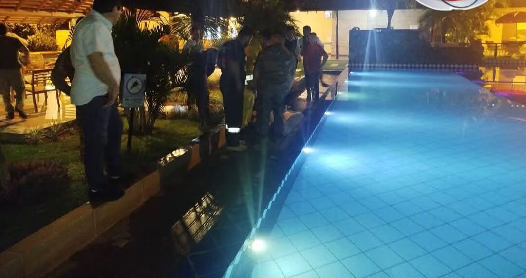 Niña muere ahogada en piscina de un hotel en San Pedro