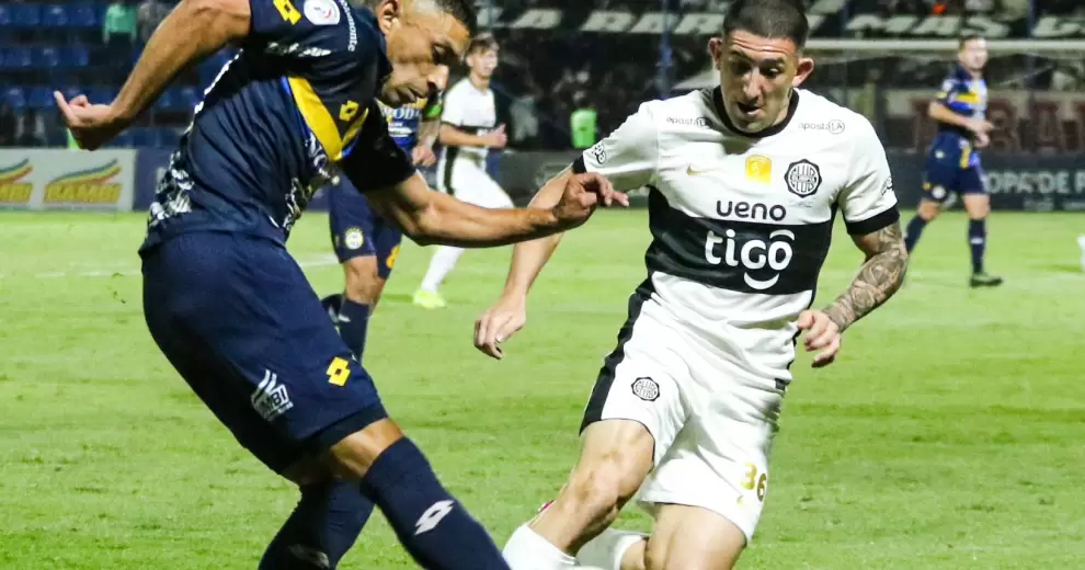 Olimpia no puede con Sportivo Trinidense en Villa Elisa