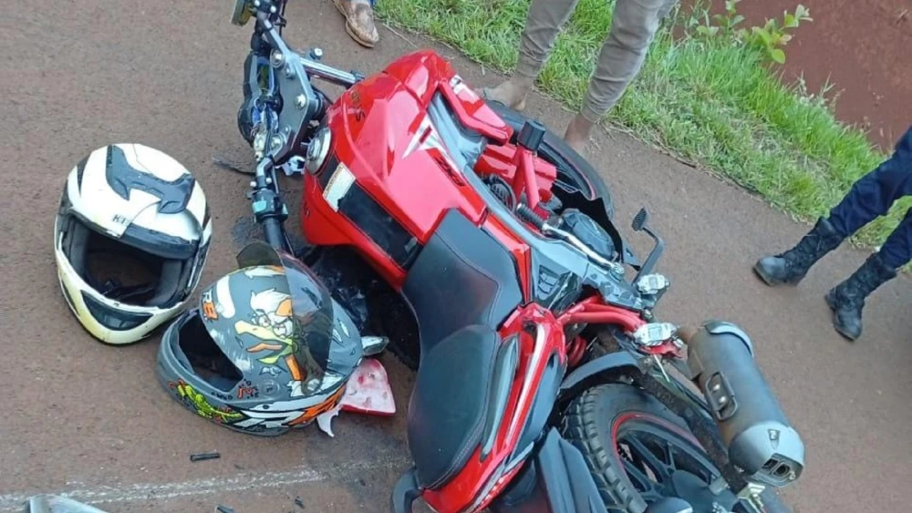 Un fallecido y dos heridos tras brutal choque de motos en Alto Paraná