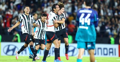 Libertad hizo valer su condición de local en la Libertadores, derrotando a Talleres