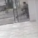 Video: Camión cisterna vuelca, explota e incendia más de 20 vehículos en Brasil