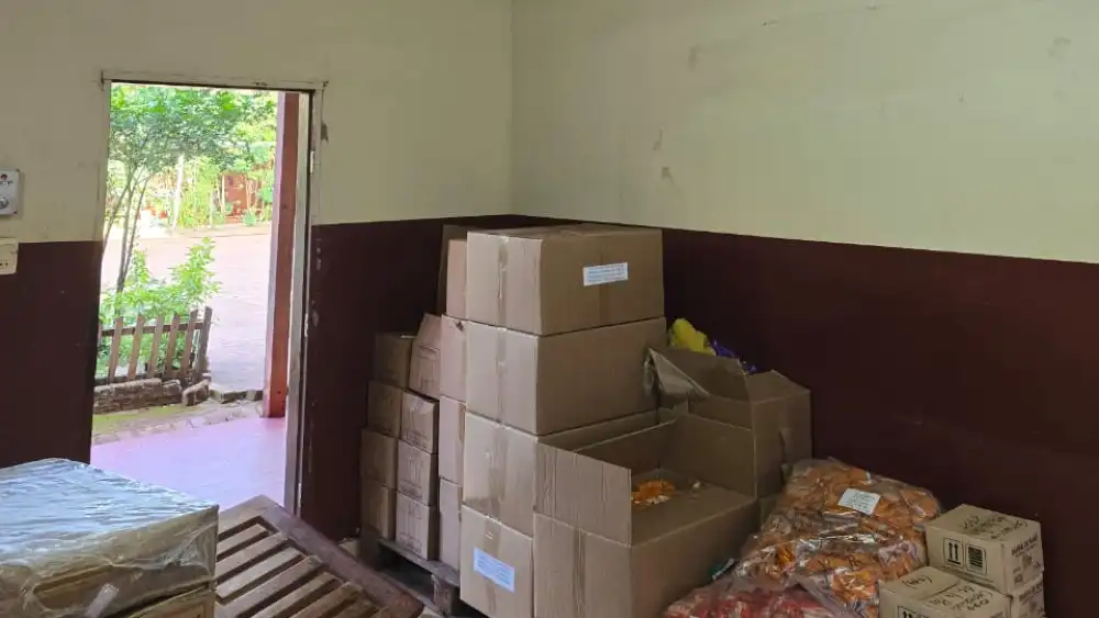 Desconocidos dejaron sin almuerzo escolar a unos 200 alumnos en Pedro Juan Caballero Desconocidos dejaron sin almuerzo escolar a unos 200 alumnos en Pedro Juan Caballero