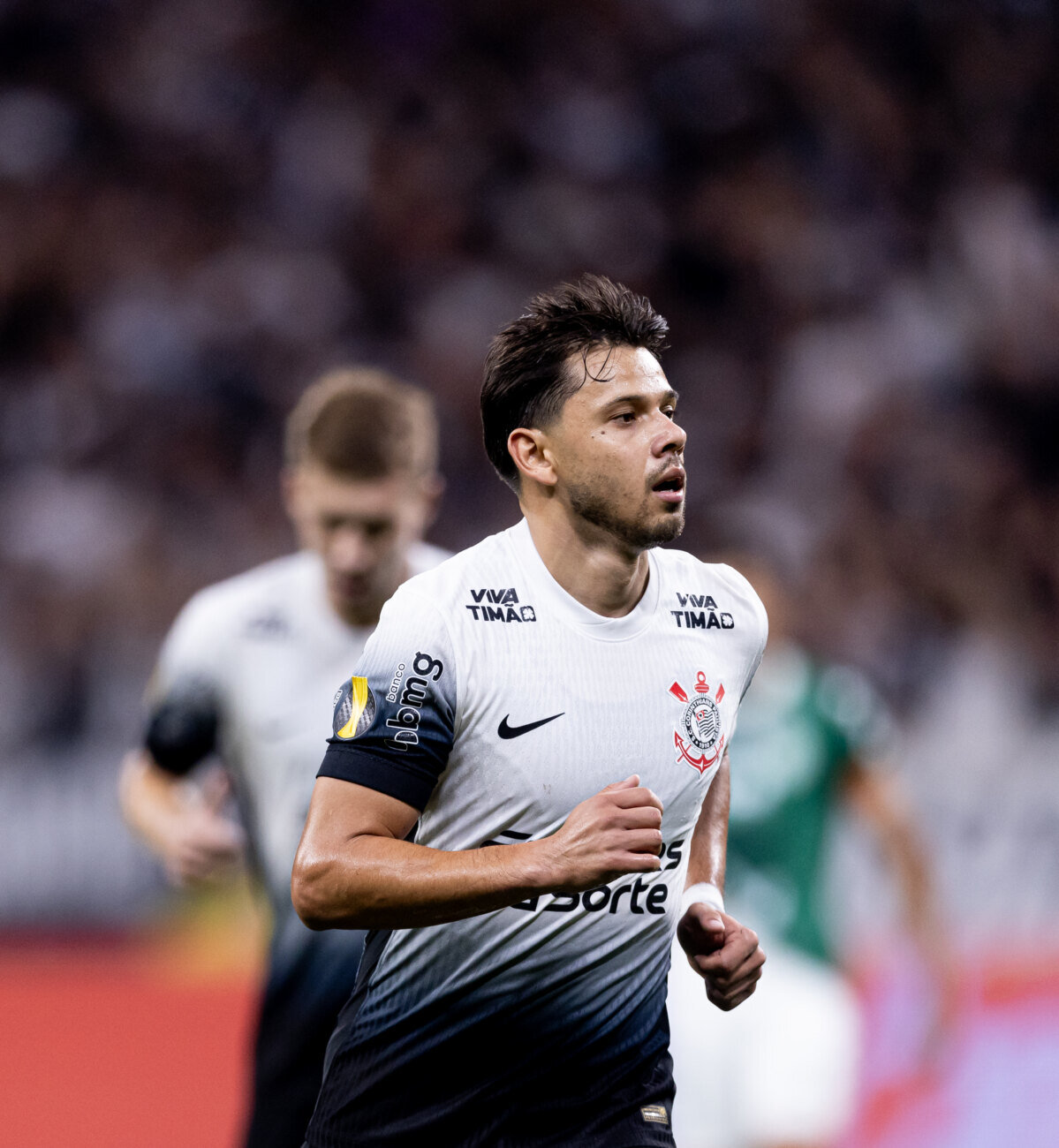 Ángel Romero fue blanco de cánticos homofóbicos y xenófobos de parte de la hinchada de Palmeiras
