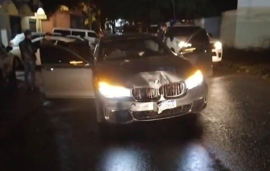 Adolescente al volante protagoniza persecución y posterior choque en CDE