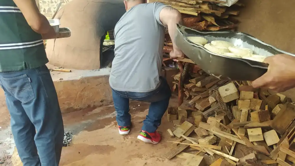 Chipa apo: Internos de la Penitenciaria de PJC elaboraron y compartieron chipas por Semana Santa Chipa apo: Internos de la Penitenciaria de PJC elaboraron y compartieron chipas por Semana Santa