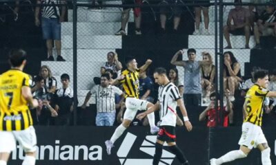 Gran remontada: Guaraní tumba el invicto de Libertad y aviva el campeonato tras vibrante clásico
