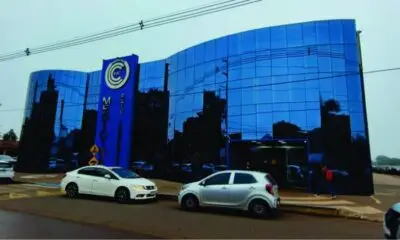 Olimpia vuelve al triunfo ante la mirada de Bustos
