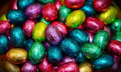 Salud pide “moderación” en el consumo de los huevos de Pascua