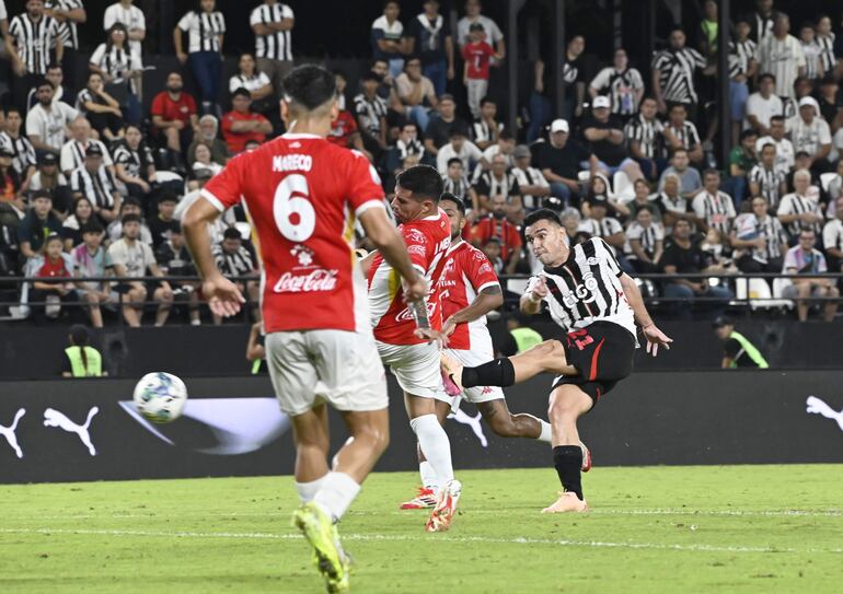 Libertad 1-General Caballero JLM 0: Legión sufrida y triunfante – Fútbol