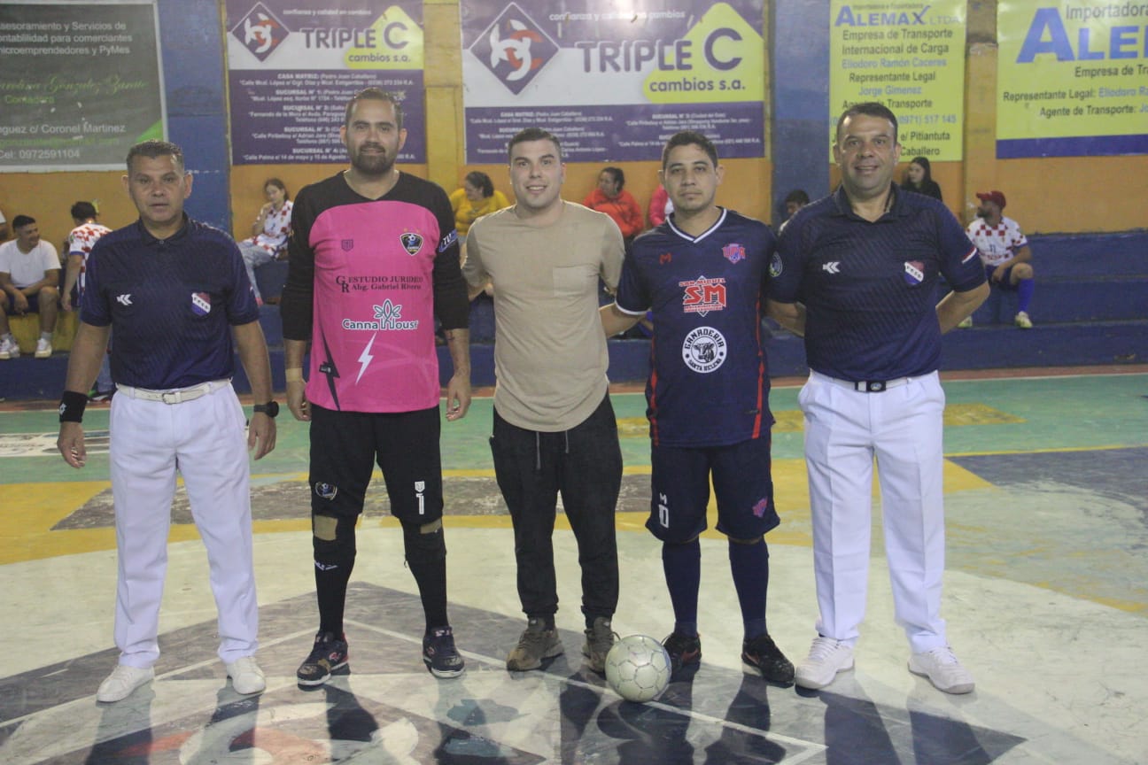 Resumen de la Cuarta Fecha de la Divisional de Fútbol de Salón de la FFSA: Resultados y Solidaridad Resumen de la Cuarta Fecha de la Divisional de Fútbol de Salón de la FFSA: Resultados y Solidaridad