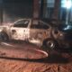 Incendió el automóvil de otra mujer que estaba con su pareja