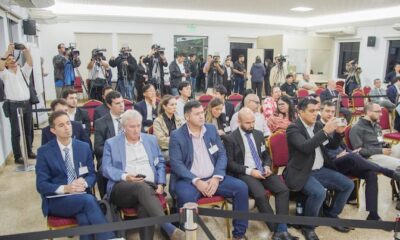 Senadores analizan hoy más denuncias sobre oferentes y máquinas de votación