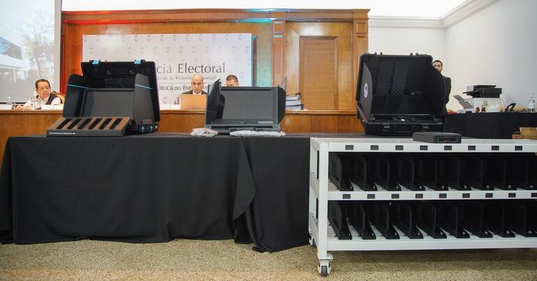 TSJE: ofertas y máquinas de votación serán analizadas por un mes