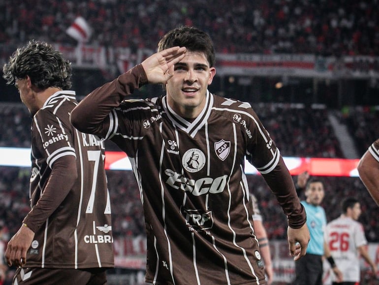 Vídeo: La asistencia de Ronaldo Martínez en el gol de Platense