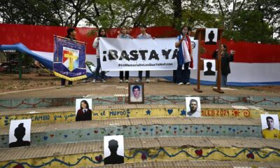“Basta ya”: estudiantes recuerdan a fallecidos y marchan contra la inseguridad