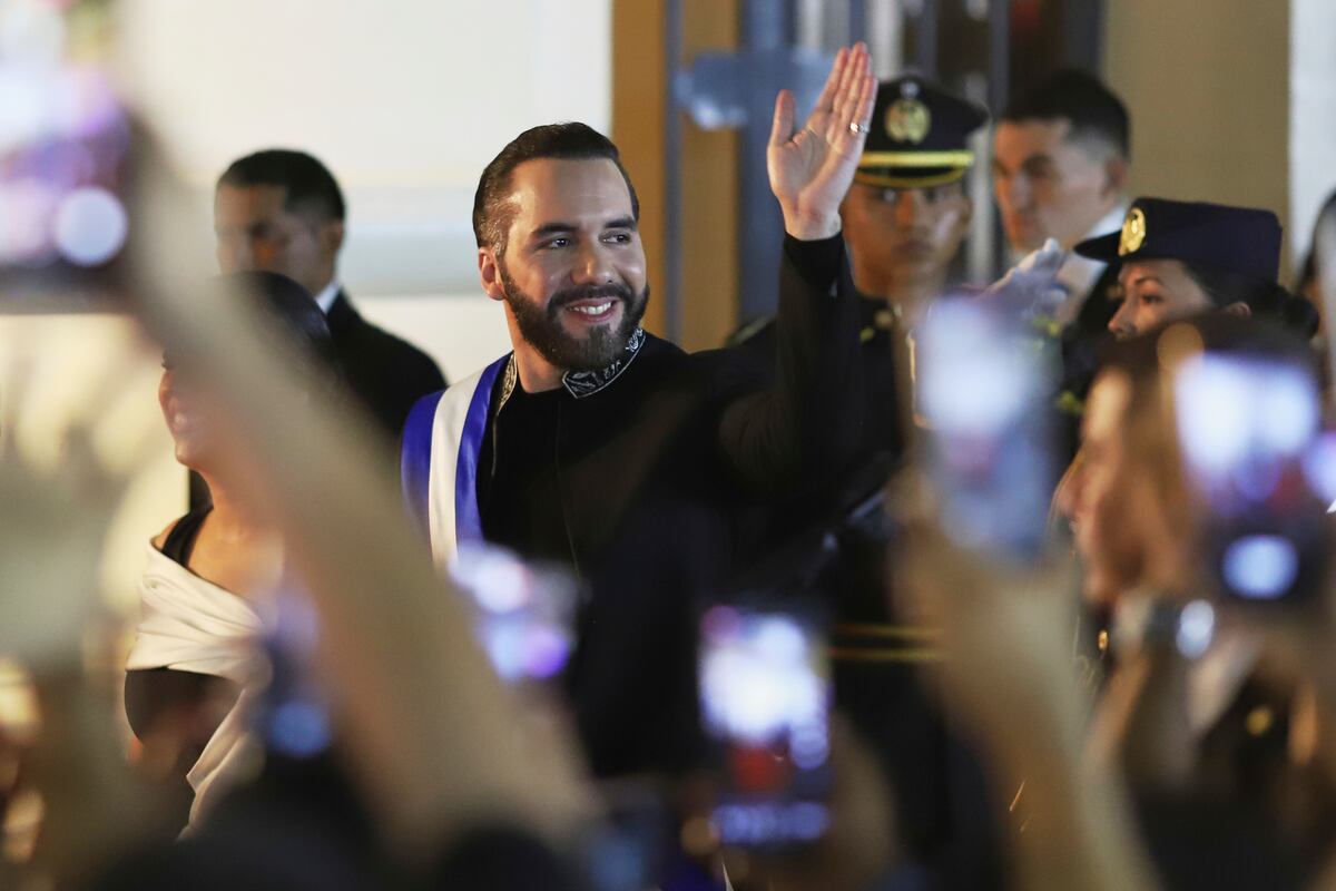 Bukele: «No tengo cuidado de que me llamen dictador, prefiero matar a los salvadoreños en la calle» Bukele: «No tengo cuidado de que me llamen dictador, prefiero matar a los salvadoreños en la calle»