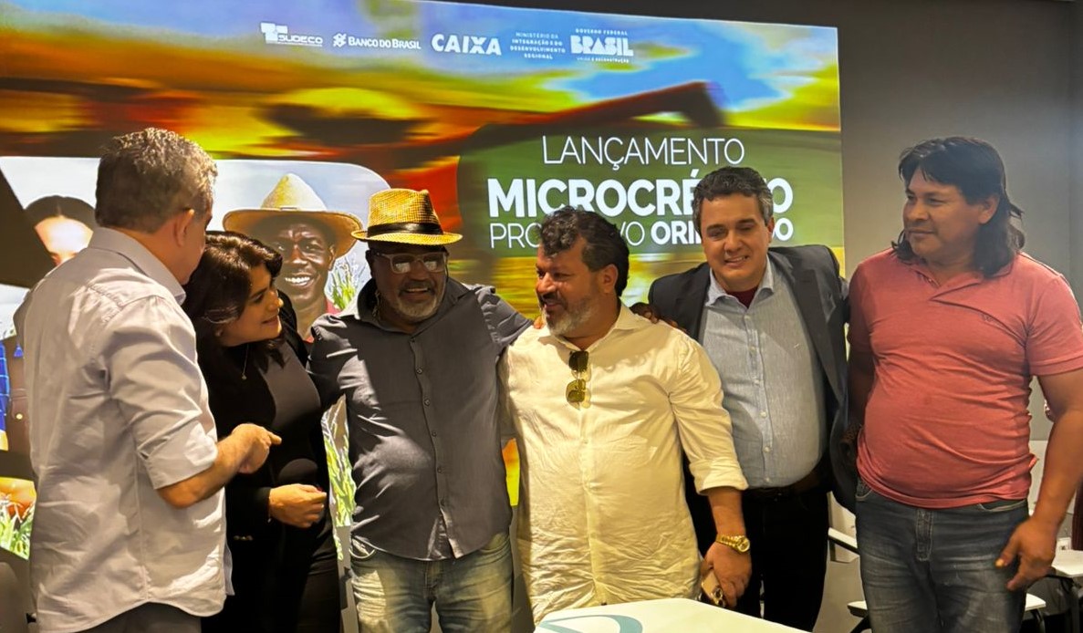 Carlos Bernardo está presente en la inauguración del programa de microcréditos rurales en Mato Grosso do Sul. Carlos Bernardo está presente en la inauguración del programa de microcréditos rurales en Mato Grosso do Sul.