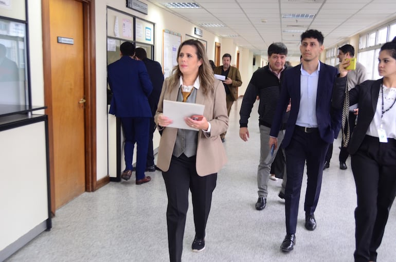 Recusación en caso Kattya es distractor, sin causa ni legitimidad, afirma Santagada