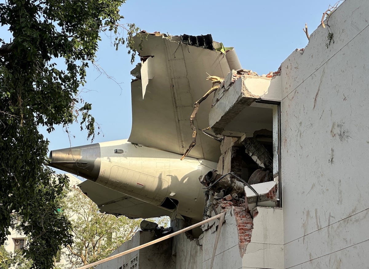 Un avión con 242 personas a bordo del destino a Londres se estrelló después de despegar en Ahmedabad, en el oeste de la India | Internacional