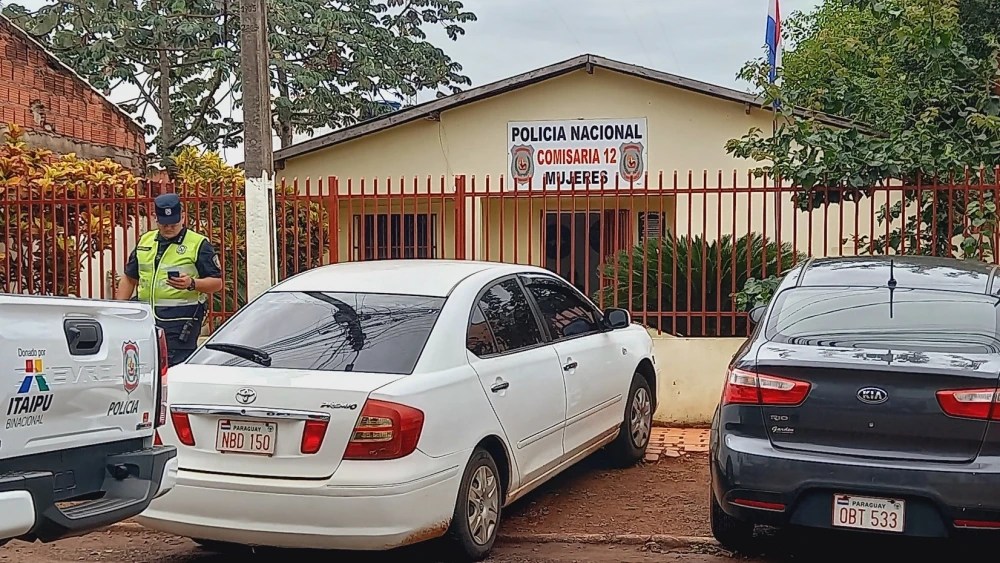 Mujer arrestada de forma violenta en Pedro Juan Caballero logra recuperar su libertad. Mujer arrestada de forma violenta en Pedro Juan Caballero logra recuperar su libertad.