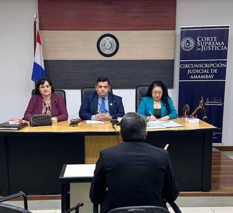 Sentencian a una mujer a siete años de prisión por posesión de sustancias ilegales. Sentencian a una mujer a siete años de prisión por posesión de sustancias ilegales.