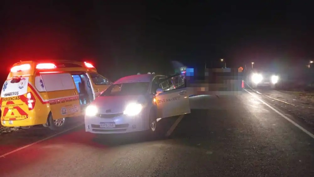 Por tercera ocasión, un chofer de transporte de ganado se ve involucrado en un fatal accidente en Amambay. Por tercera ocasión, un chofer de transporte de ganado se ve involucrado en un fatal accidente en Amambay.