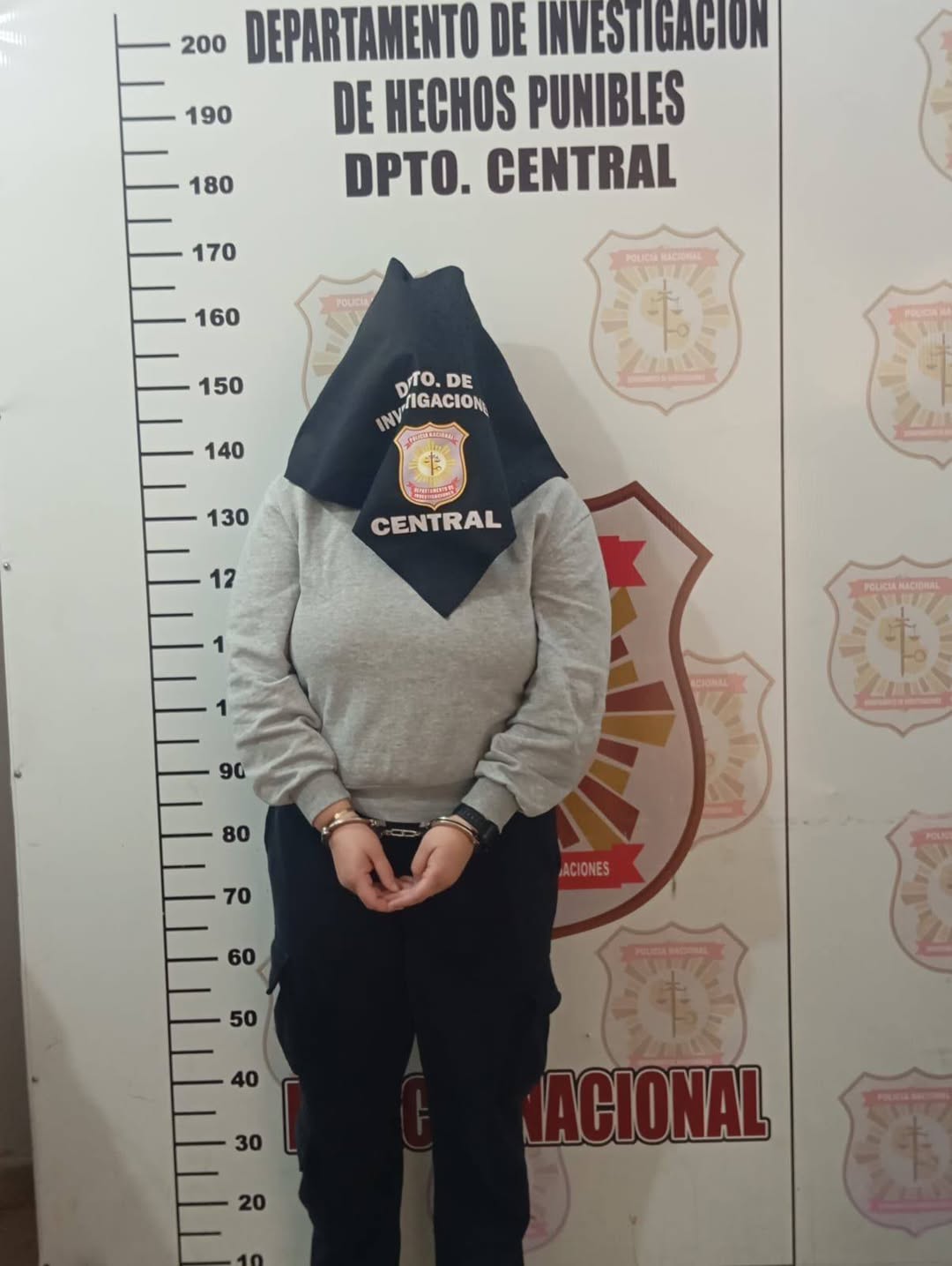 Detención de mujer con orden por estafa informática en ruta Detención de mujer con orden por estafa informática en ruta