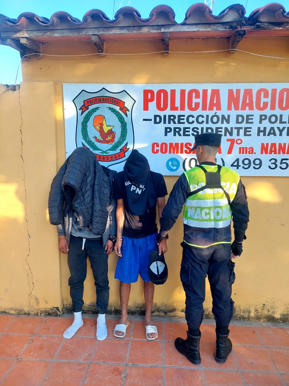 Pdtte Hayes aprehendió personas por tentativa hurto motocicleta Nanawa