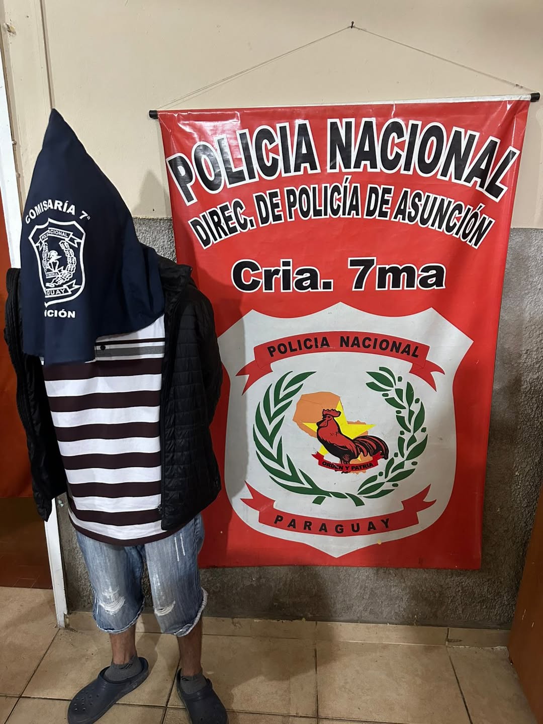 Aprehensión de hombre en Asunción por hurto reiterado policial
