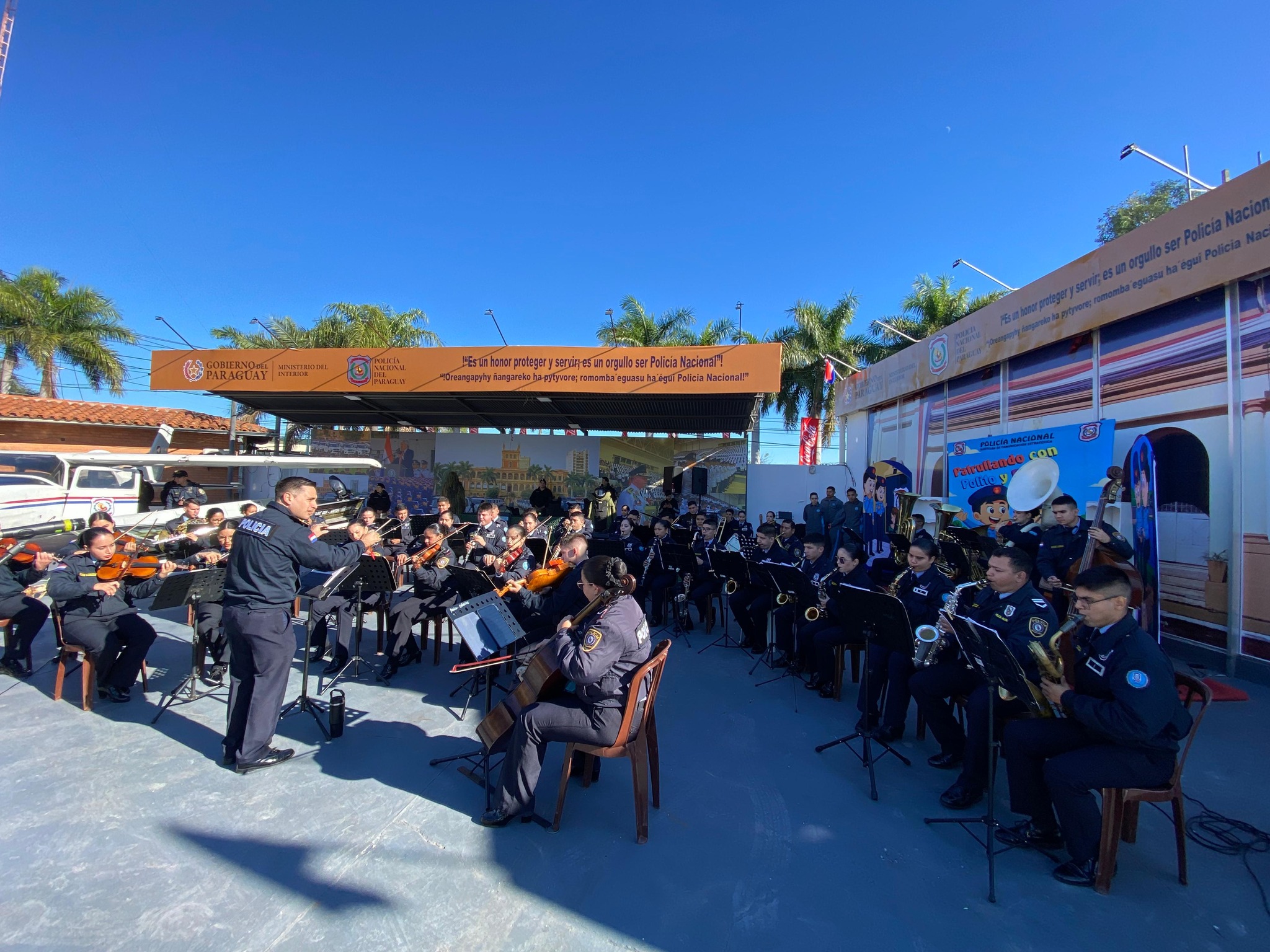 Expo 2025 inicia con concierto didáctico de banda policial
