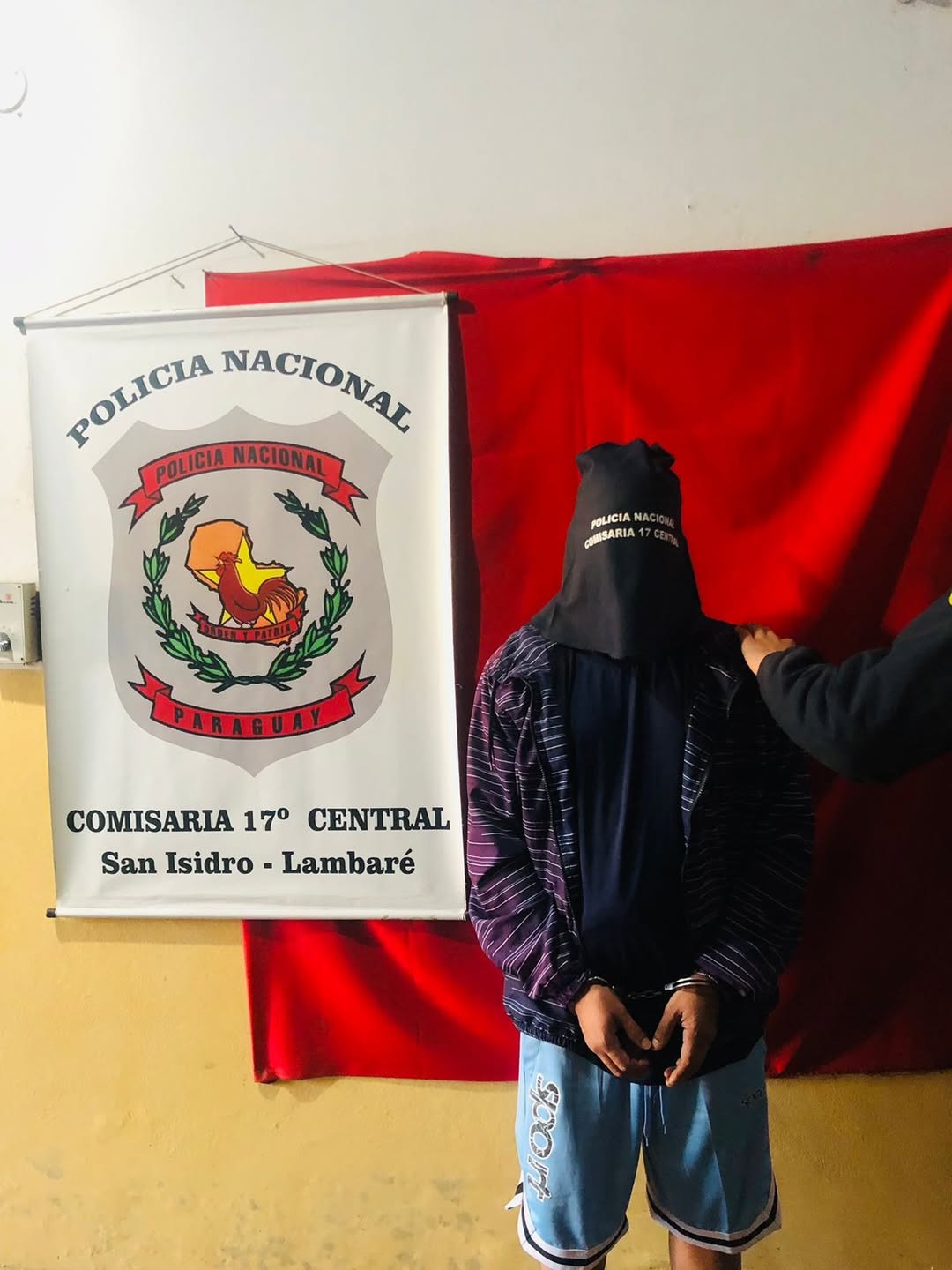 Detención de hombre con orden captura por hurto agravado en Villa Elisa