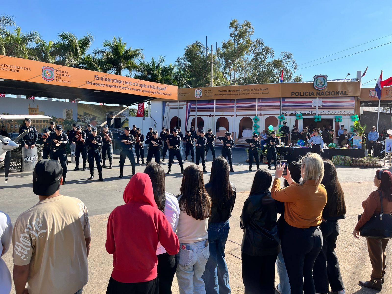 Cadetes de Academia Nacional realizan demostraciones tácticas en Expo 2025