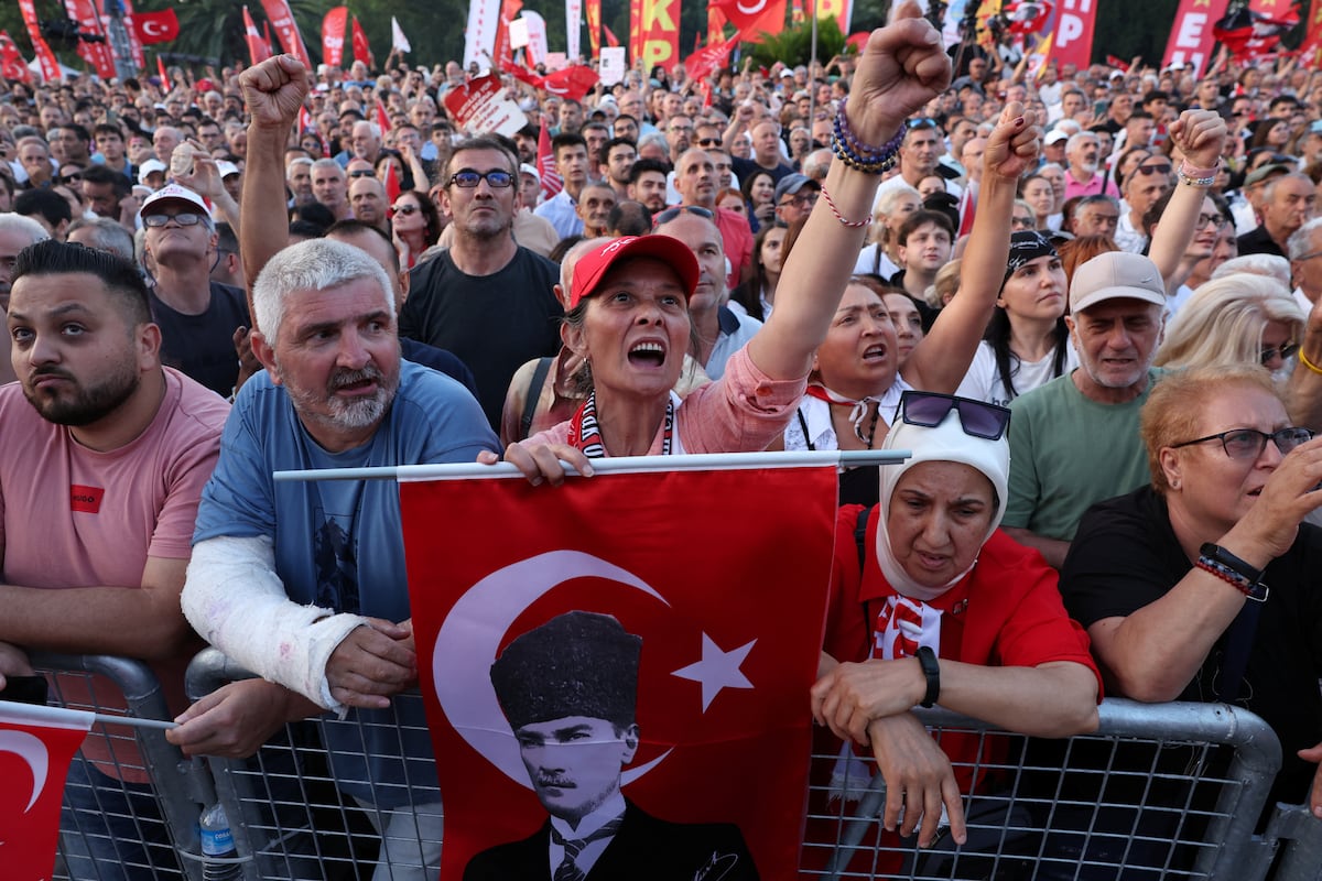 La ola represiva de Erdogan Acorlala al principal partido de oposición en Türkiye | Internacional La ola represiva de Erdogan Acorlala al principal partido de oposición en Türkiye | Internacional