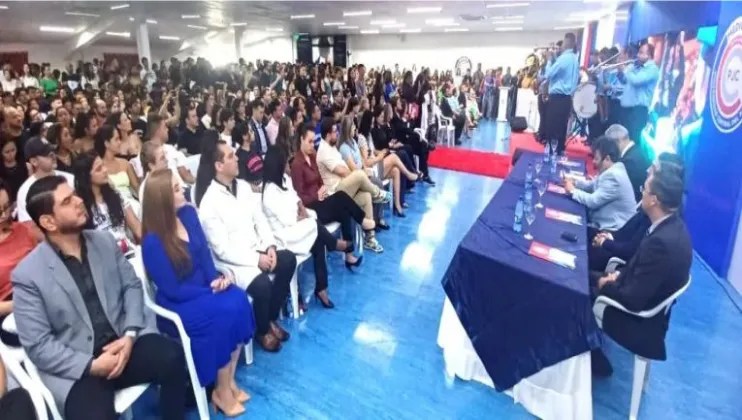 UCP de Pedro Juan Caballero se alista para recibir a nuevos alumnos y conmemorar la graduación de médicos.