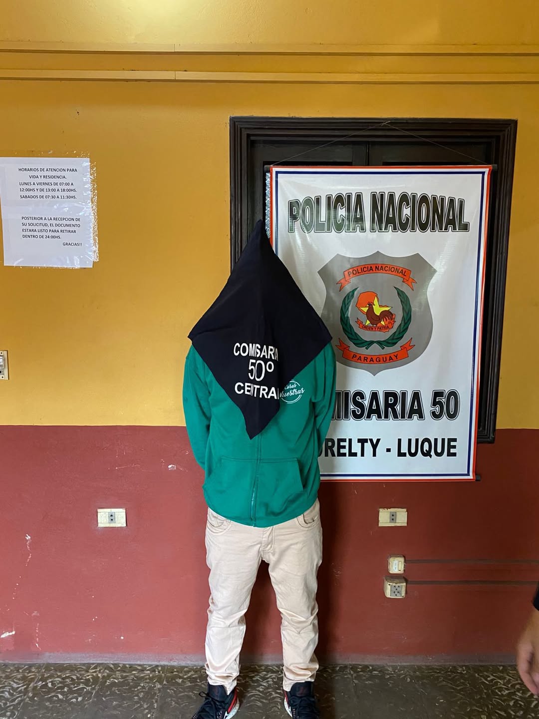 Detenido joven por infringir arresto domiciliario y captura vigente