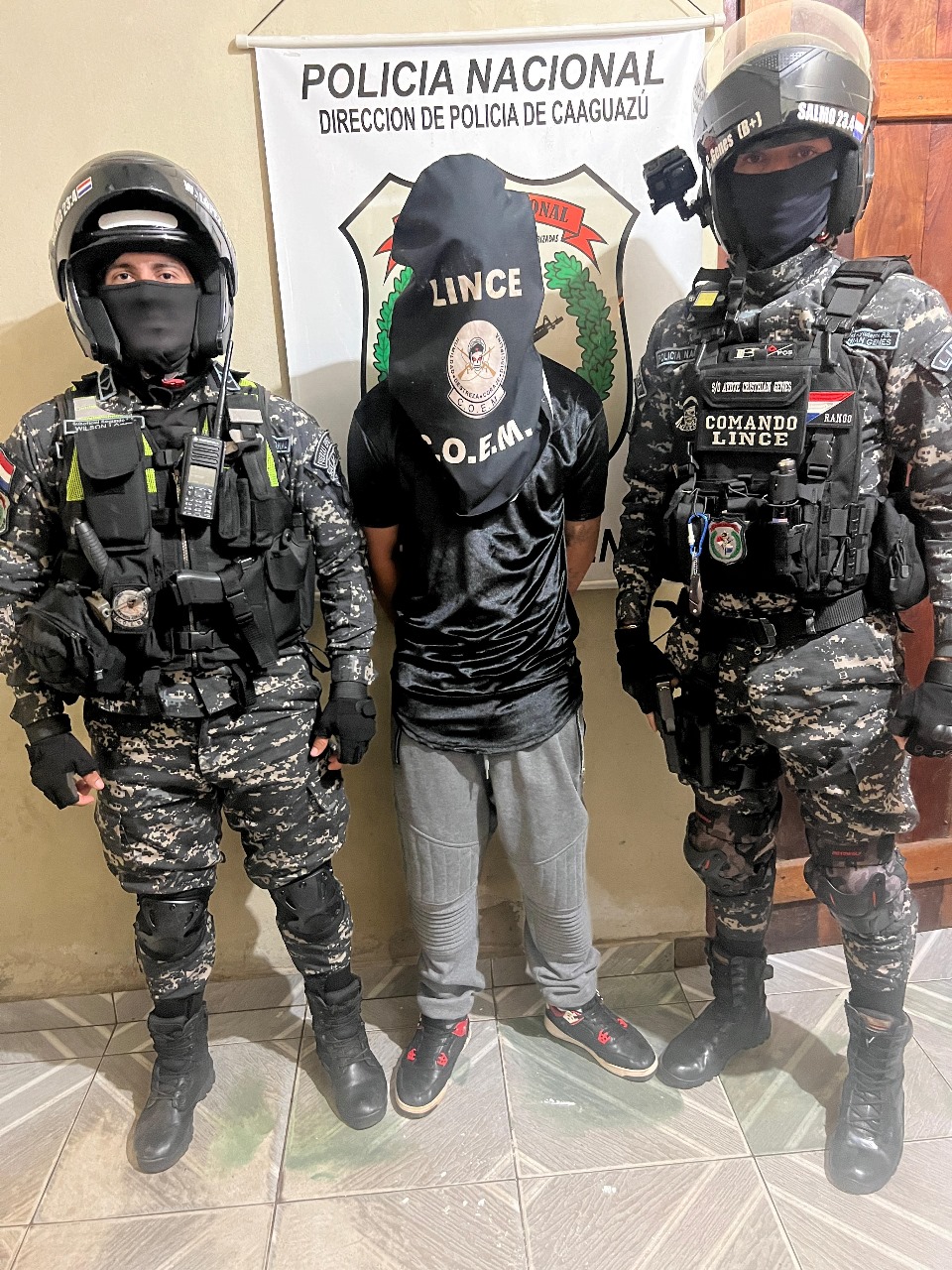 Aprehensión de adolescente en Caaguazú incautan arma blanca prohibida Aprehensión de adolescente en Caaguazú incautan arma blanca prohibida