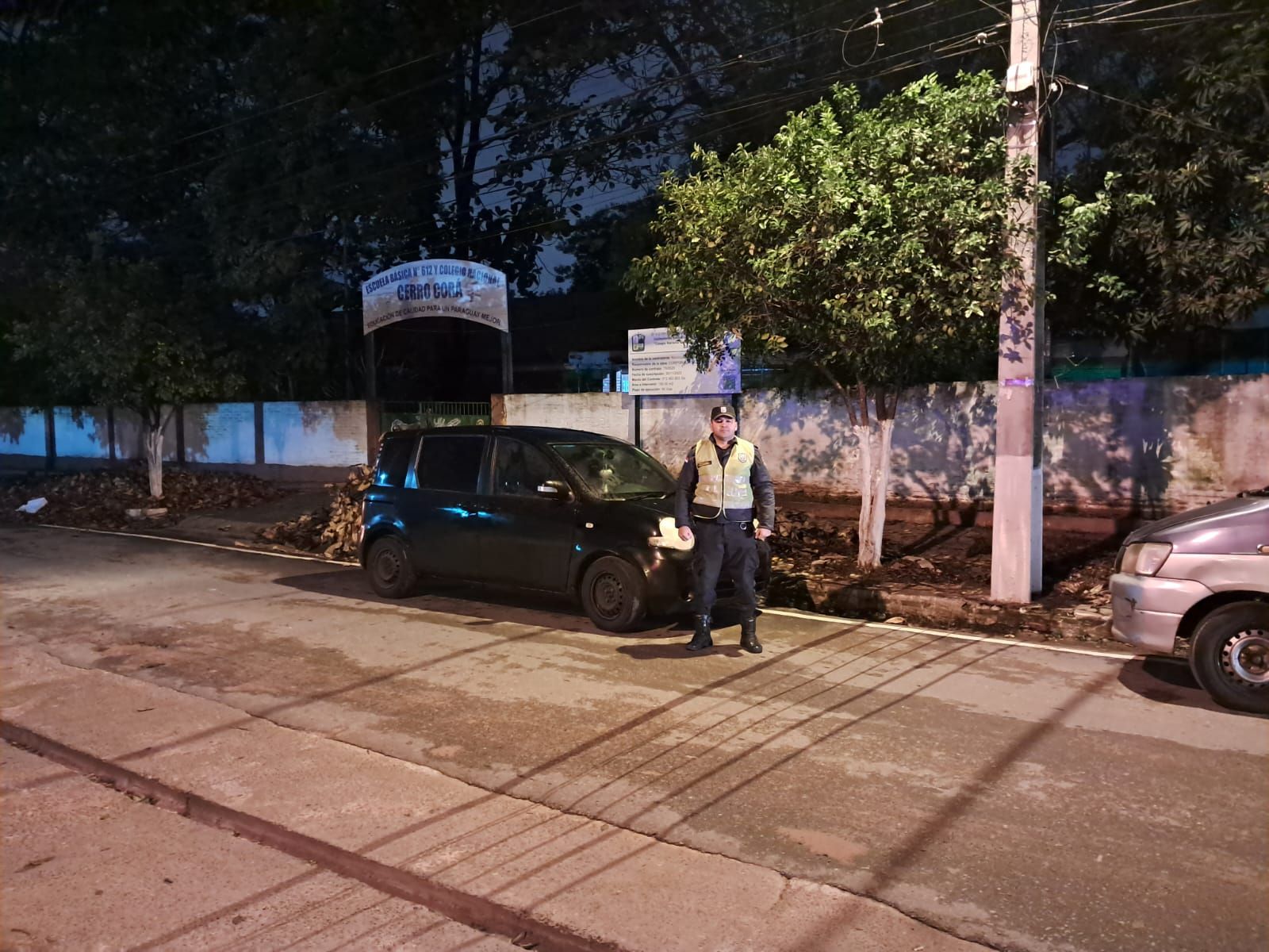 Cobertura policial garantiza seguridad en entradas de escuelas locales