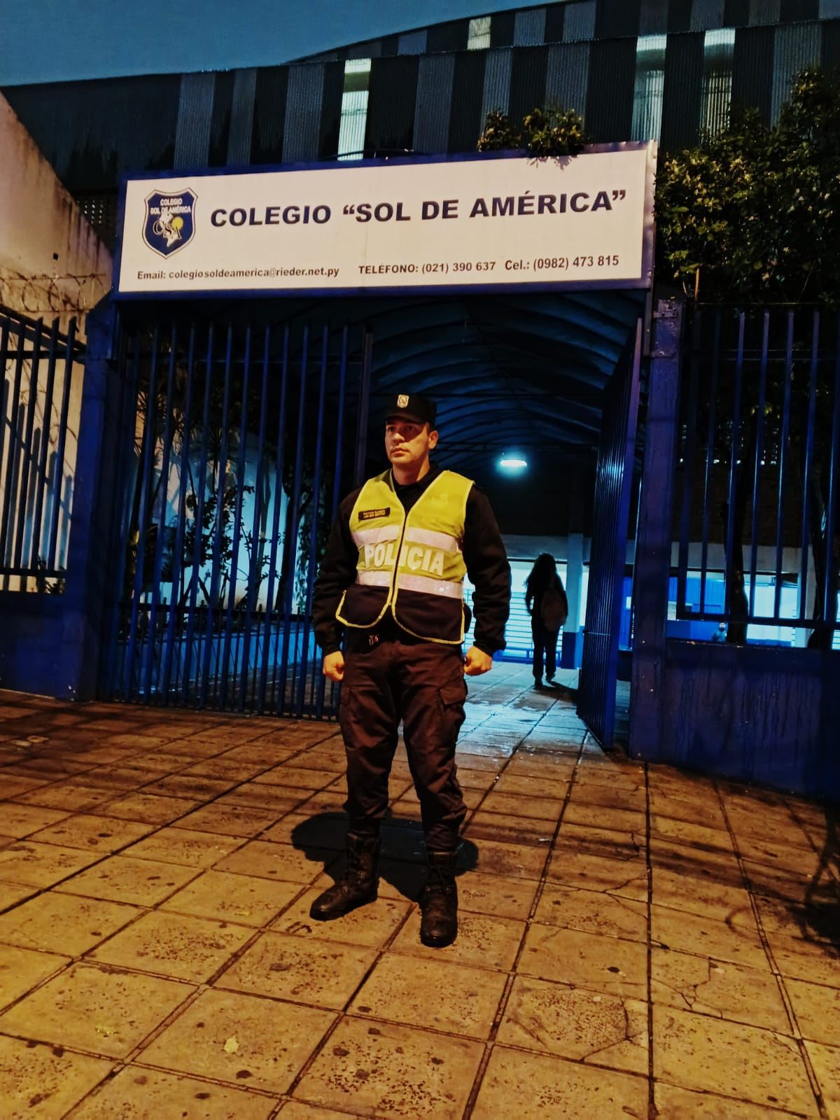 Cobertura policial garantiza seguridad en entradas escolares Asunción Cobertura policial garantiza seguridad en entradas escolares Asunción