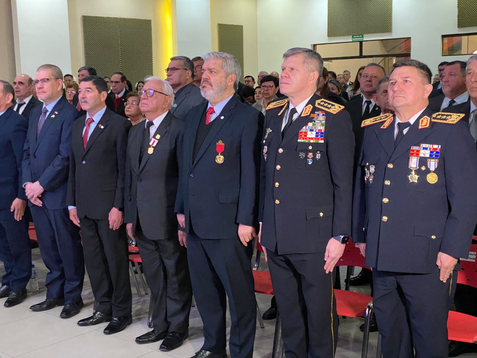 Condecoración y homenaje: Celebración del Día del Agente Policial Condecoración y homenaje: Celebración del Día del Agente Policial