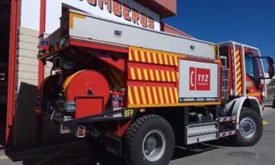 Dos fallecidos en el fuego de una fábrica de petróleo en Granada | España