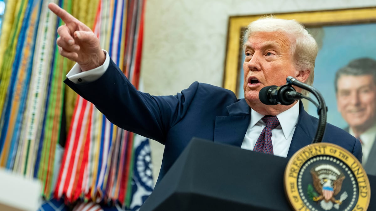Trump ordena un nuevo censo que excluya a los inmigrantes indocumentados | Inmigración en los Estados Unidos